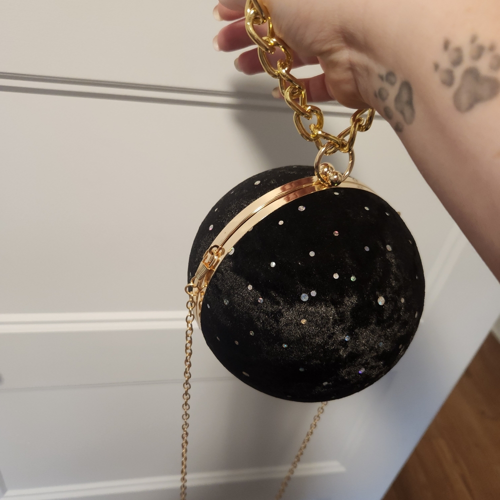 SHEIN Black and Gold Mini Bag with Sparkle Accents - Picture 5 of 8